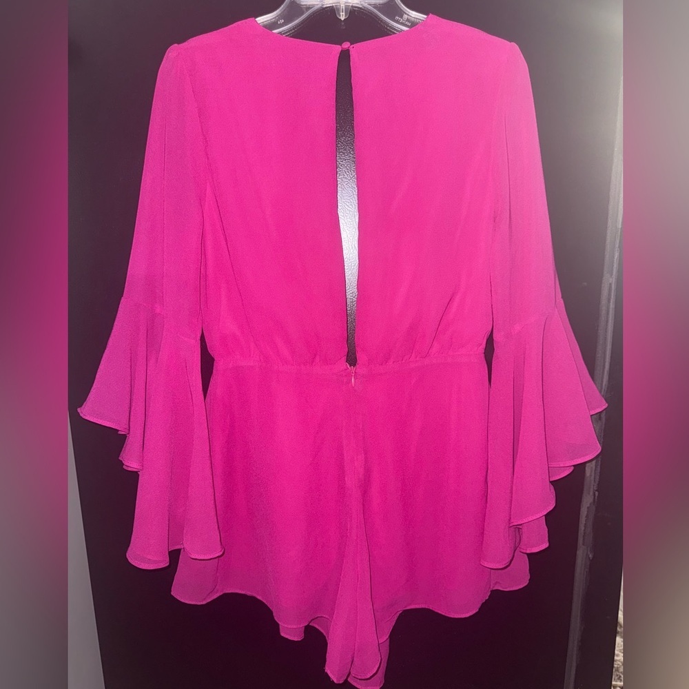 She Sky Fuchsia Bell Sleeve Romper Small Pink Flared Sleeve V Neck - Picture 2 of 5